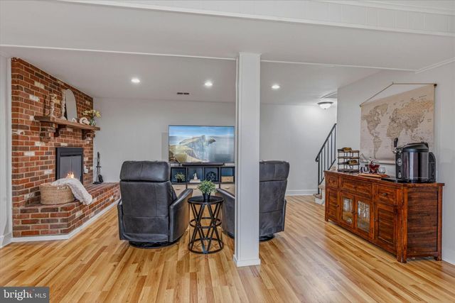 13005 KINGSWELL DR, Woodbridge, VA 22193