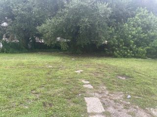 3068 NW 46th St, Miami, FL 33142