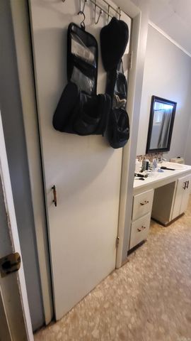 1412 Hamilton Avenue, Mena, AR 71953