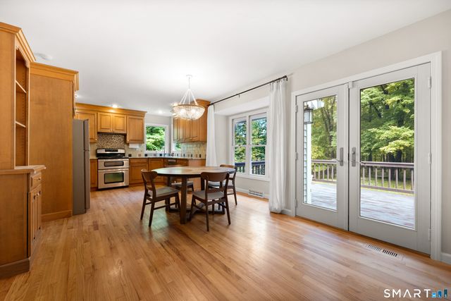 23 Lee Lane, Redding, CT 06896