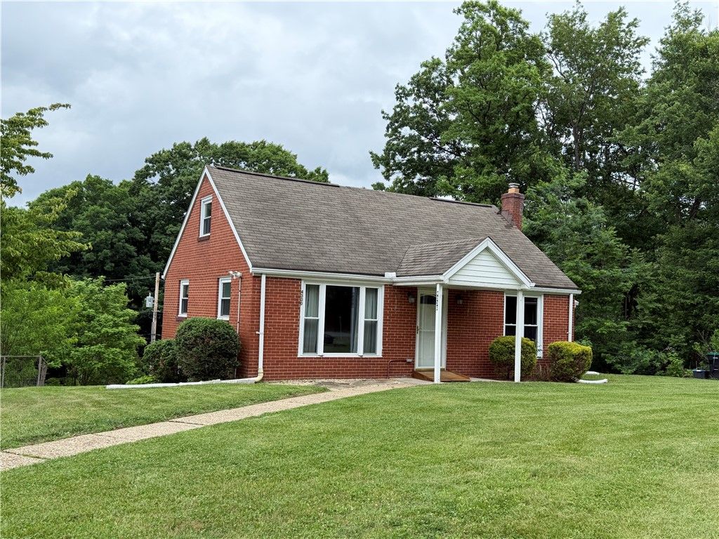 4330 Orchard View Dr, Hampton, PA 15101
