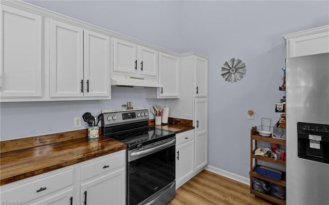 204 Aldridge Lane, Archdale, NC 27263