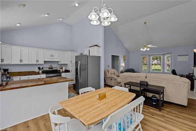 204 Aldridge Lane, Archdale, NC 27263