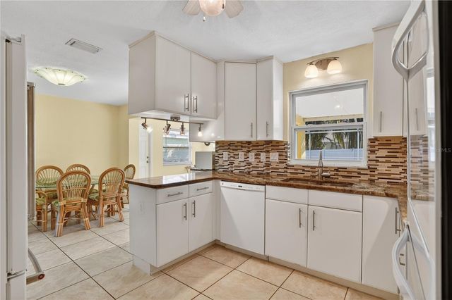 2962 8TH AVENUE SW, Largo, FL 33770