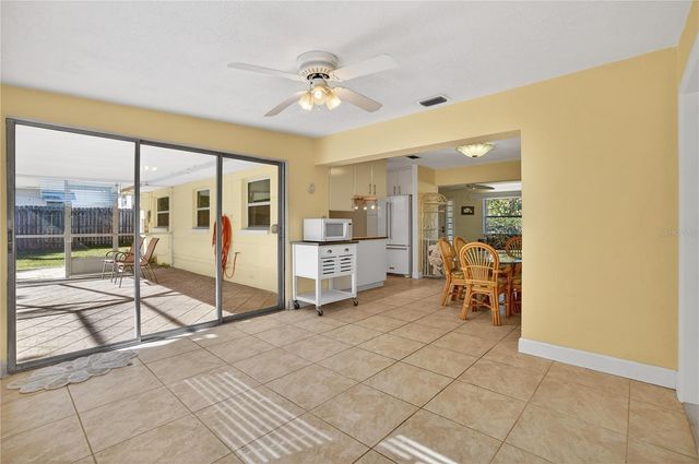 2962 8TH AVENUE SW, Largo, FL 33770