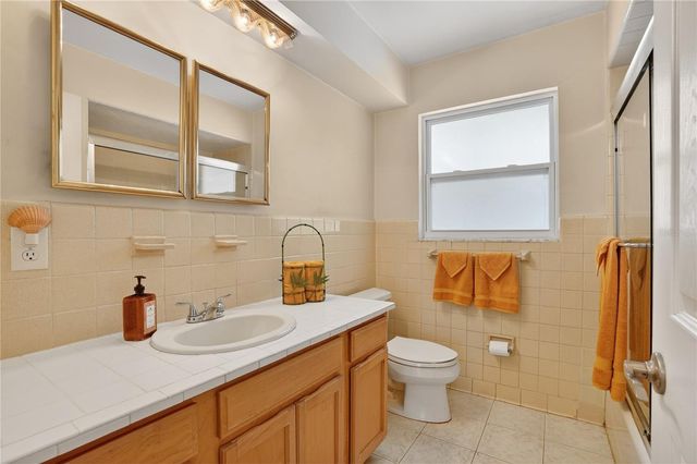 2962 8TH AVENUE SW, Largo, FL 33770