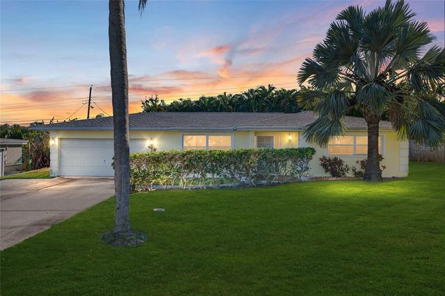 2962 8TH AVENUE SW, Largo, FL 33770