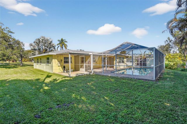 2962 8TH AVENUE SW, Largo, FL 33770