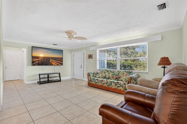 2962 8TH AVENUE SW, Largo, FL 33770