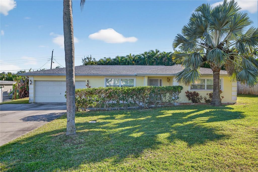 2962 8TH AVENUE SW, Largo, FL 33770