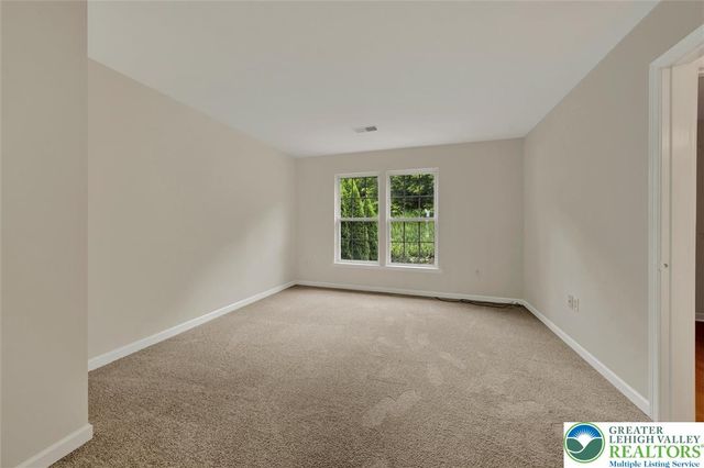 148 Knollwood Drive, Williams Twp, PA 18042