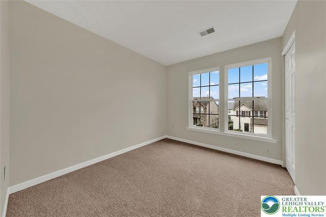148 Knollwood Drive, Williams Twp, PA 18042