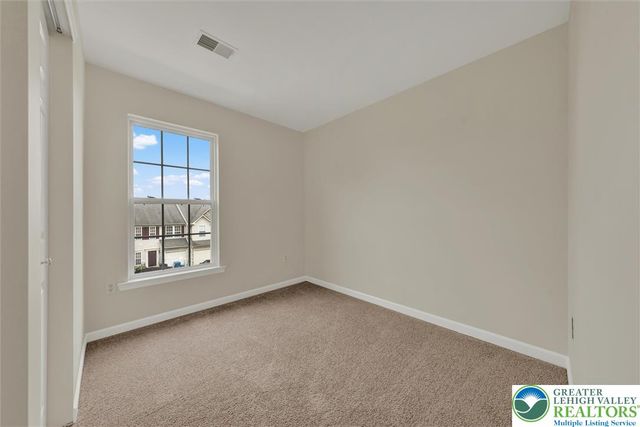 148 Knollwood Drive, Williams Twp, PA 18042