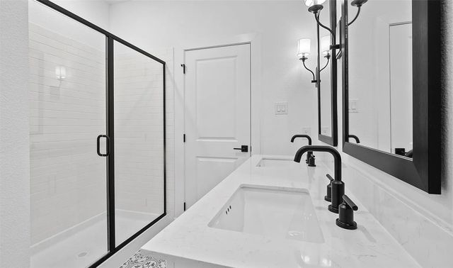 549 Ridgewood Drive, Van Alstyne, TX 75495