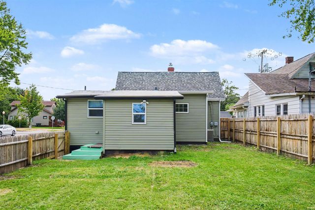 1901 Linden Avenue, South Bend, IN 46628