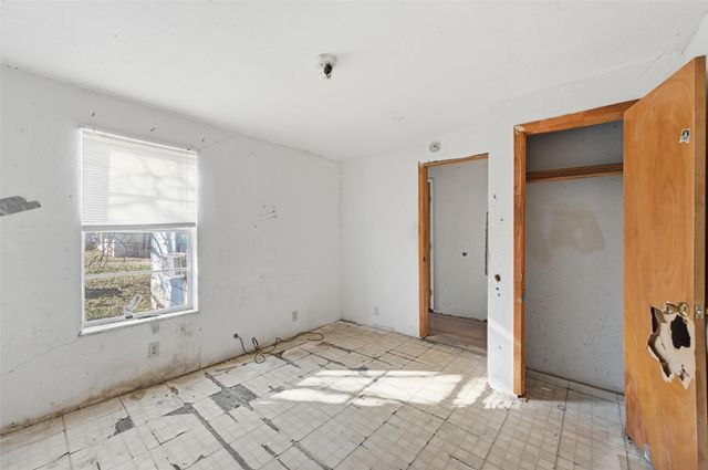 604 S Spears Street, Alvarado, TX 76009