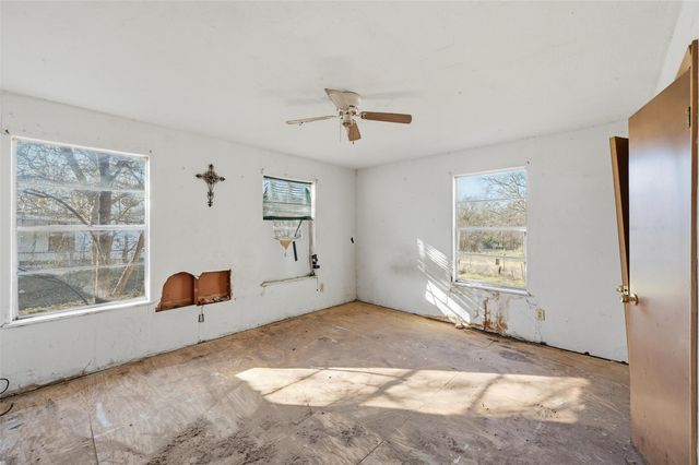 604 S Spears Street, Alvarado, TX 76009