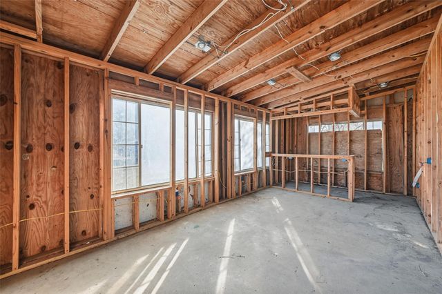 604 S Spears Street, Alvarado, TX 76009