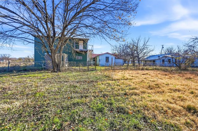 604 S Spears Street, Alvarado, TX 76009