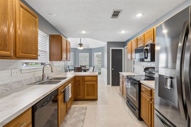 6705 Bluebell Drive, Rowlett, TX 75089