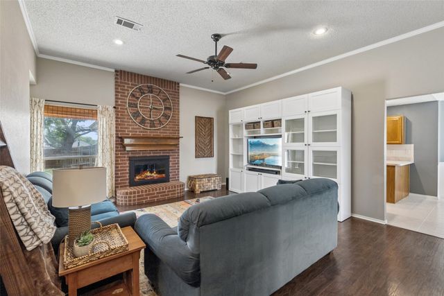 6705 Bluebell Drive, Rowlett, TX 75089