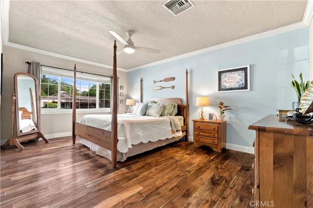 10323 Newhome, Sunland, CA 91040