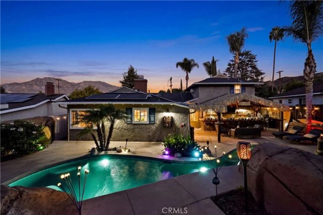 10323 Newhome, Sunland, CA 91040