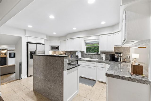 3601 NE 142nd Court, Edmond, OK 73013