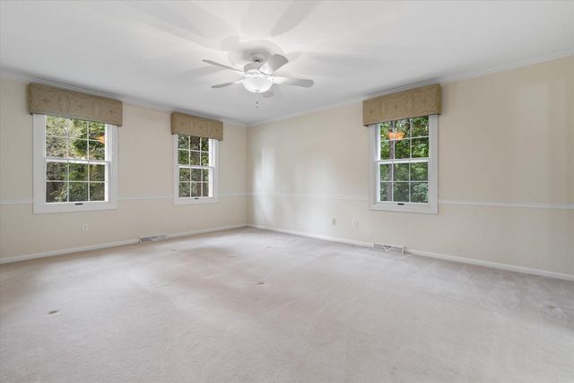 S38W27845 Merriwood COURT, Waukesha, WI 53189