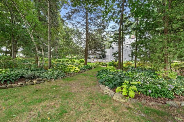 S38W27845 Merriwood COURT, Waukesha, WI 53189