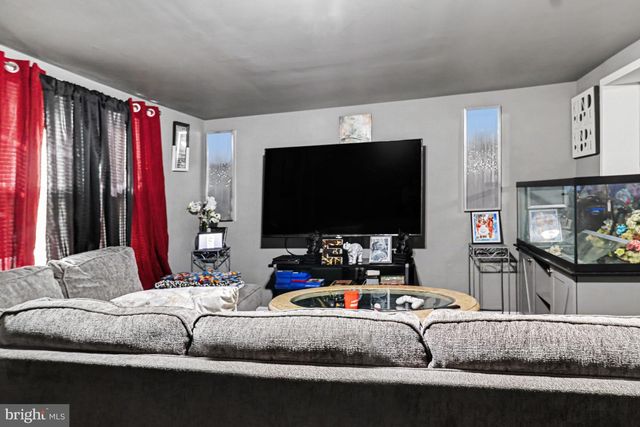 208 MAIN ST, Darby, PA 19023