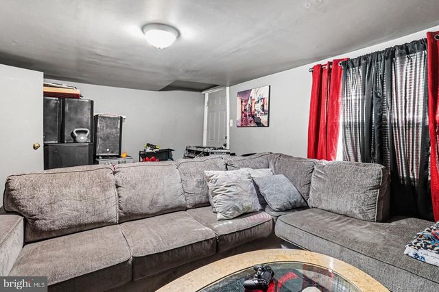 208 MAIN ST, Darby, PA 19023