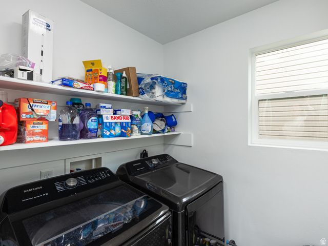1126 W STONEHAVEN DR, North Salt Lake, UT 84054