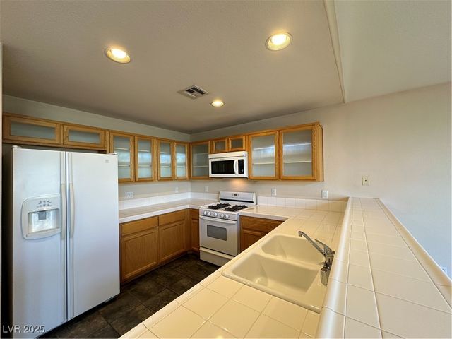 7124 BIRD CHERRY Street, Las Vegas, NV 89148