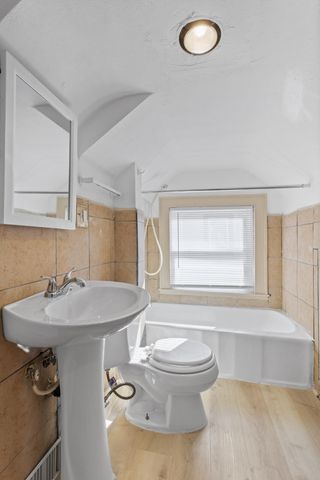 3418 James Avenue N, Minneapolis, MN 55412