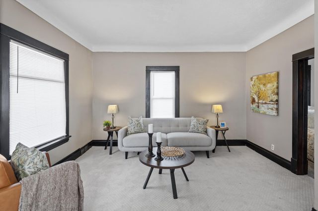 3418 James Avenue N, Minneapolis, MN 55412