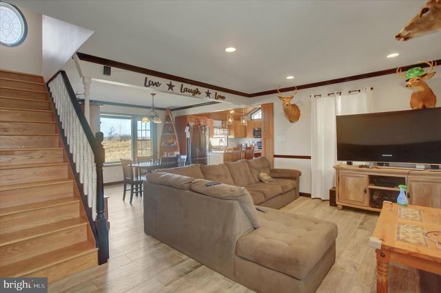 1000 HAUCK RD, Mechanicsburg, PA 17055