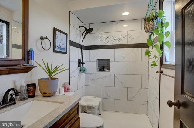 1000 HAUCK RD, Mechanicsburg, PA 17055