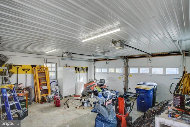 1000 HAUCK RD, Mechanicsburg, PA 17055