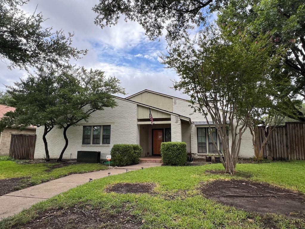 404 Provincetown Lane, Richardson, TX 75080