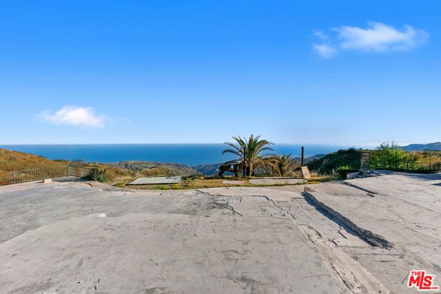 23010 Saddle Peak Road, Topanga (los Angeles), CA 90290