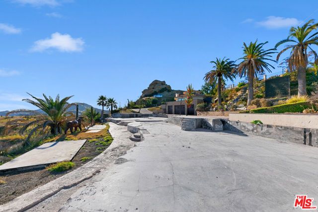 23010 Saddle Peak Road, Topanga (los Angeles), CA 90290