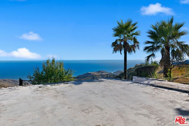 23010 Saddle Peak Road, Topanga (los Angeles), CA 90290
