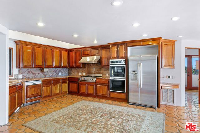 23010 Saddle Peak Road, Topanga (los Angeles), CA 90290