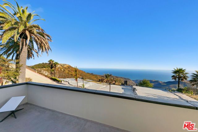 23010 Saddle Peak Road, Topanga (los Angeles), CA 90290