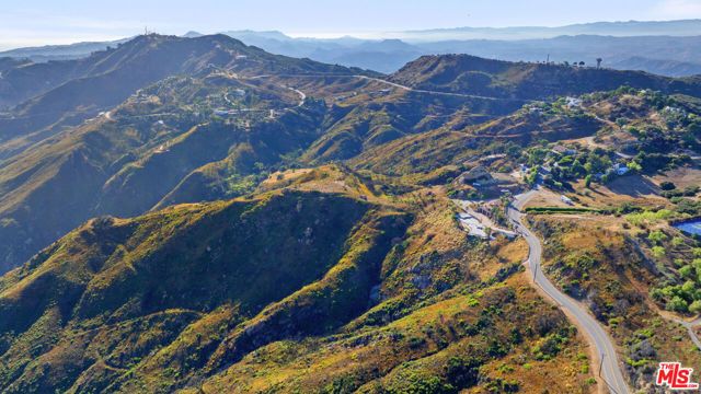23010 Saddle Peak Road, Topanga (los Angeles), CA 90290