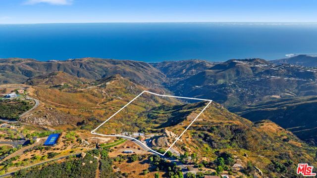 23010 Saddle Peak Road, Topanga (los Angeles), CA 90290