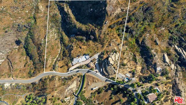23010 Saddle Peak Road, Topanga (los Angeles), CA 90290