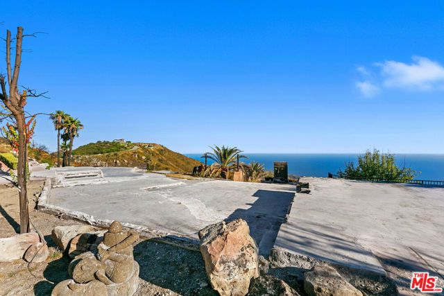 23010 Saddle Peak Road, Topanga (los Angeles), CA 90290