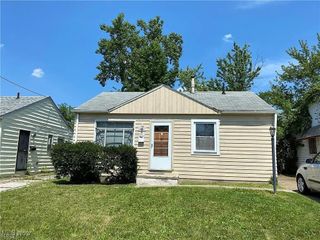 16317 Clearview Avenue, Cleveland, OH 44128